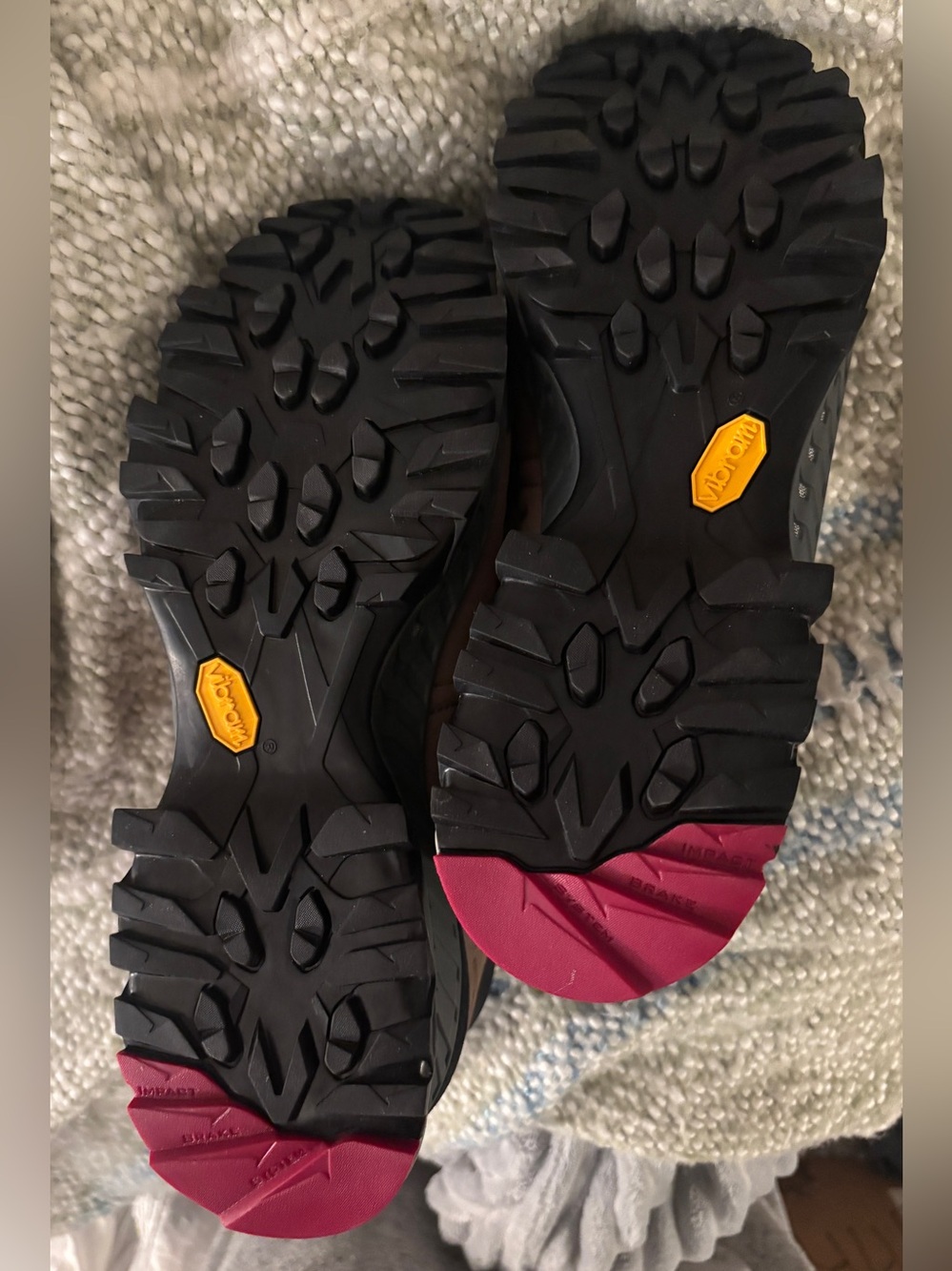 La Sportiva Women’s Tan/Brown GORE-TEX Hiking Boots - Picture 4 of 7